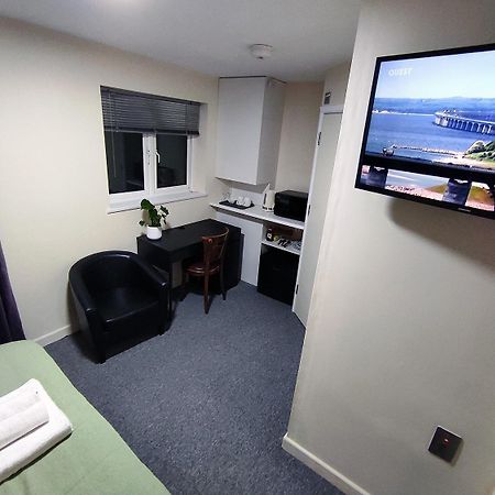 Osney Hazel Studio - Self Contained Studio Flat อ็อกซ์ฟอร์ด ภายนอก รูปภาพ